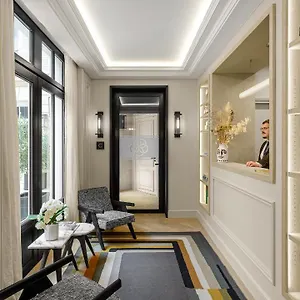 Black Door Apart-hotel