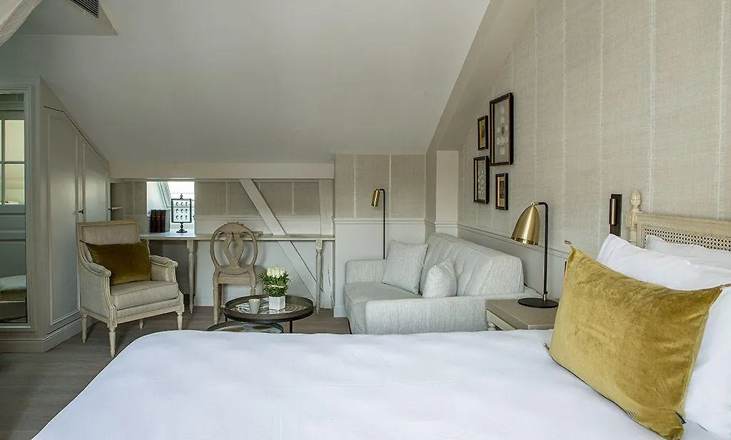 Charles V Hotel Paris France