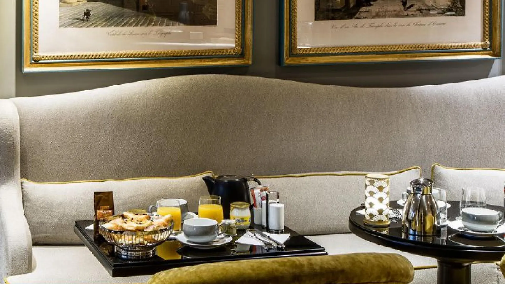 ****  Charles V Hotel Parijs Frankrijk