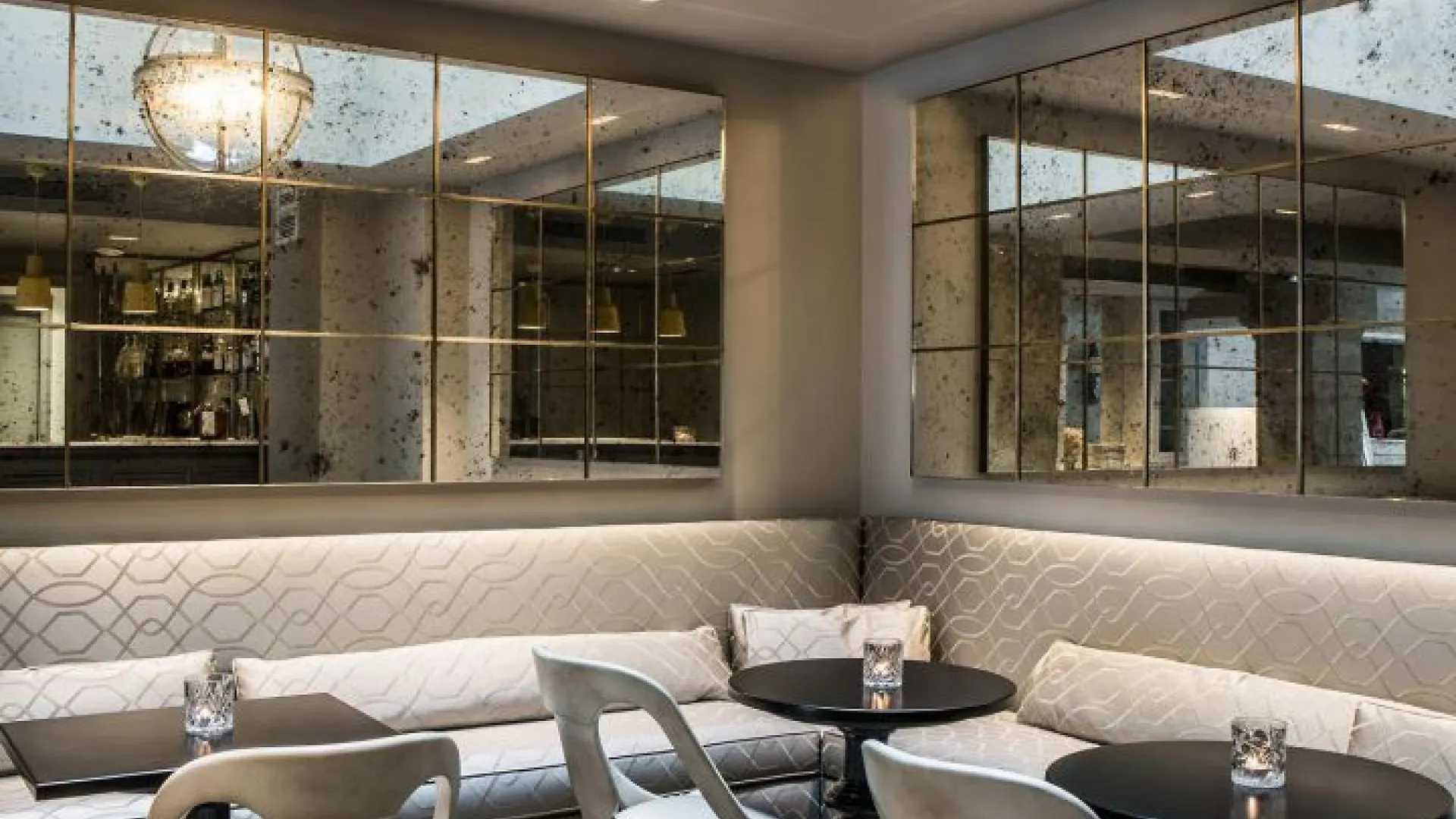 Charles V Hotel Parijs 4*,