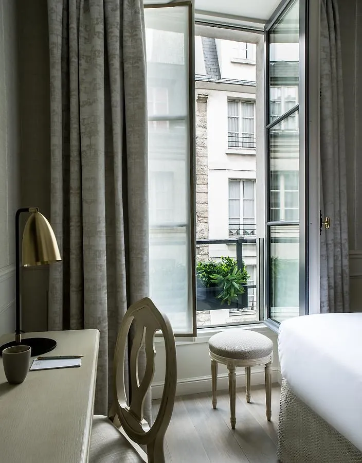 Charles V Hotel Parijs